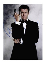 Pierce Brosnan Autogrammkarte