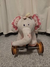 Schaukelelefant/ Fahrelefant