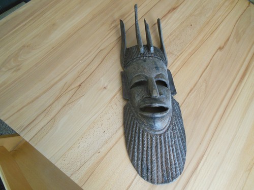 Große afrikanische holz - afrikanische, holz-maske