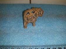 Edelsteinfigur Elefant in Elefant aus Speckstein  aus Sammlung