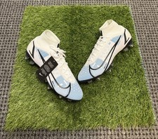 NIKE Mercurial Superfly 8