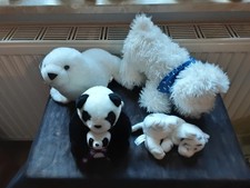 Stofftierpaket, 4 verschiedene Kuscheltiere: Hund, Robbe, Panda, Tiger