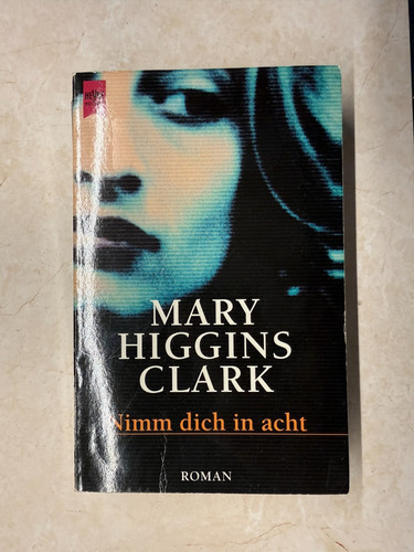 Mary higgins clark - t1,