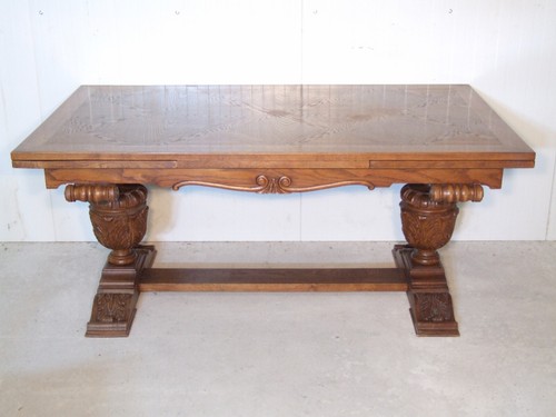 1567 schöner tisch - ef,