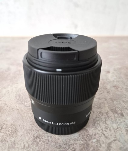 Sigma 56mm dc dn - f1.4,