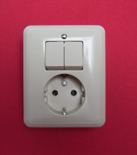 Gira 09710302 Kombi Serienschalter Steckdose Doppelschalter Schalter Stromdose