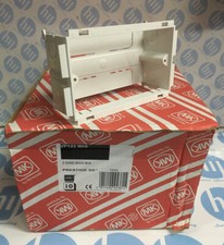 VP122 WHI Open Back Boxen 2