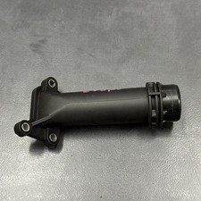 Anschlussstutzen 7810707 BMW F10 F11 530d 535d Zylinderkopf F30 F06 F01 F25 F15