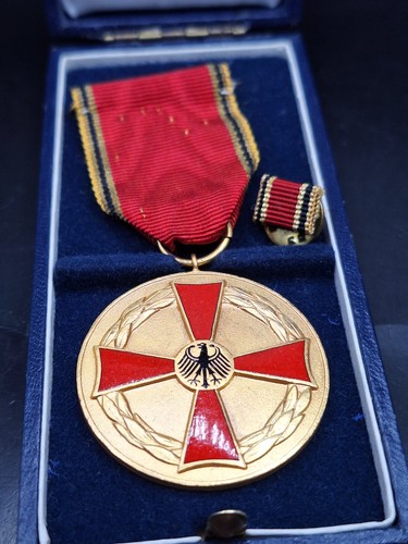 Brd bundesverdienstmedaille - brd,