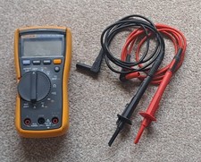 Fluke 117 true rms - rms, digitales