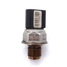 Drucksensor Kraftstoffdrucksensor Raildrucksensor Orig. VW AUDI 05A906051