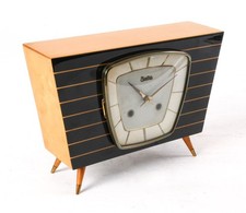 ZENTRA/HERMLE KAMIN/TISCHUHR