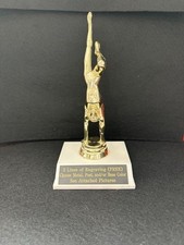 7" Female Gymnast Handstand