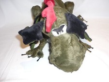 Sigikid Stofftier Plüschtier BEASTTOWN Beast Drache ca. 40cm. Grün/Rot