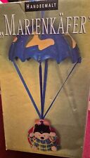 Deko Marienkäfer als Fallschirmspringer(Handbemalt), wie abgebildet