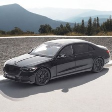1:18 Mercedes-Maybach S680