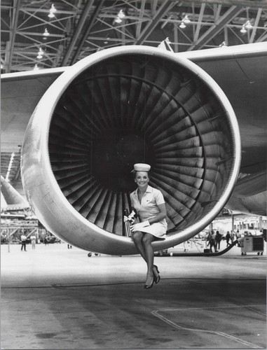 Lufthansa cabin crew boeing - lufthansa,