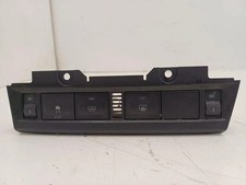 FORD FOCUS Sedan DFW Schalter