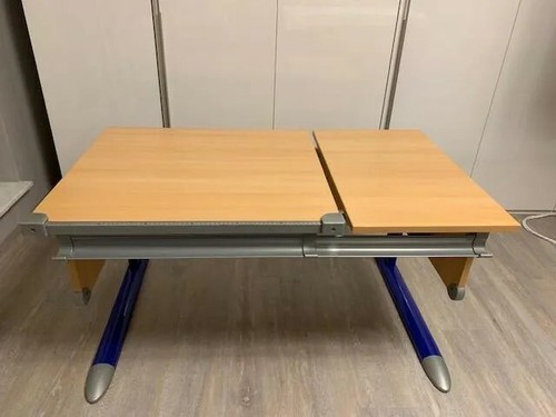 Kinderschreibtisch
