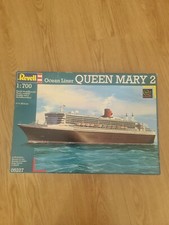 Revell Queen Mary 2 1:700
