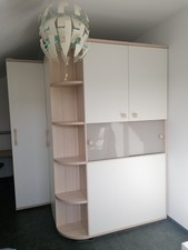 Begehbarer Kleiderschrank mit