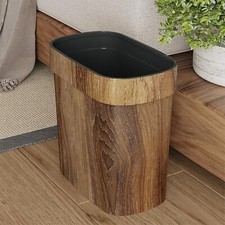 Schmaler Müllcontainer