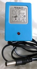 Ladegerät NIKKO BC-500, 5,8V/ 180mA für Ni-Cd Akku's, mit Rundstecker- (blau)