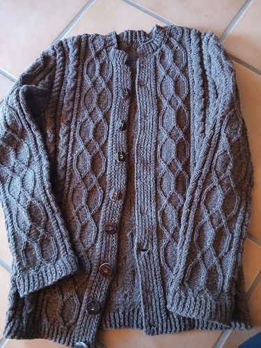 Handgestrickte wolljacke - handgestrickte,
