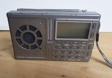 4 Radios: Weltempfänger OPERA PLL205, 2 Miniradios, 1 Taschenradio military