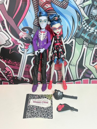 Monster high ghoulia - high, yelps