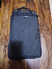 pacsafe Travelsafe 5L GII Portable Safe Packsack Black Schwarz 10470