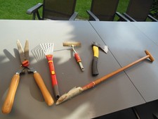 4 WOLF Gartengeräte plus Axt