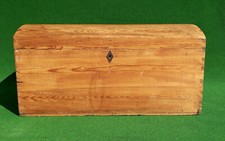 Weich-Holz-Truhe | Runddeckel Weichholztruhe antik