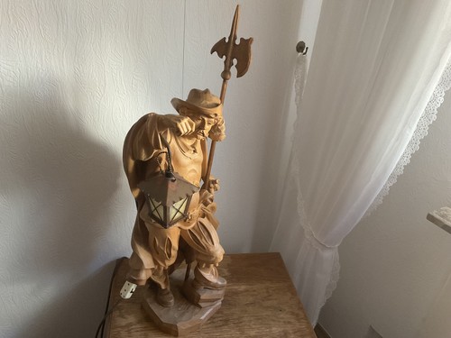 Nachtwächter aus holz - nachtwächter,
