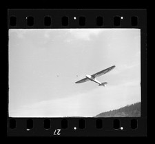 9027a❚ ORIGINAL Negativ (no photo), 2.WK Segelflugzeug am Himmel