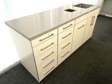 Dental-Haus 76 / Gipstisch /