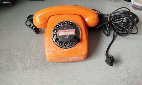 Wählscheibentelefon orange - wählscheibentelefon,