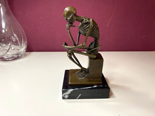 Bronze Skulptur Skelett Denker