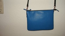 Damen Umhängetasche H/B 21 x 26 cm Schwarz-Royalblau