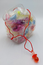 Lot mit 70x Vintage 90er Jahre Deko-Schnullerkette / Schnuller Anhänger 8 Farben