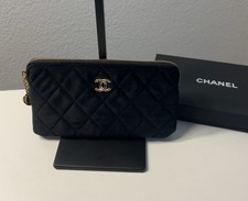 Chanel Pochette CC Charm Neuwertig mit Box Original