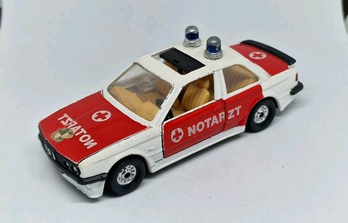 Corgi toys bmw 325i notarzt - corgi,