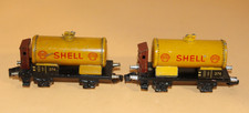 2 Märklin 374 Shell Tankwagen