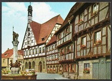 Forchheim Kriegerbrunnen mit Fachwerk-Rathaus aus dem 15. Jahrhundert