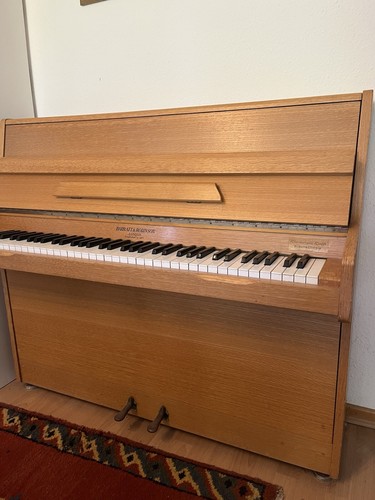 Kleines holzklavier - kleines,