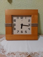 Wanduhr aus Quartz mit