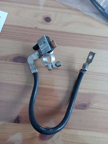 Bmw e60 batteriekabel minus - bmw,