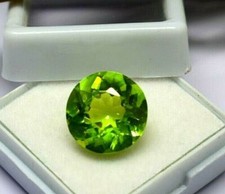 Natürliches Grün Peridot