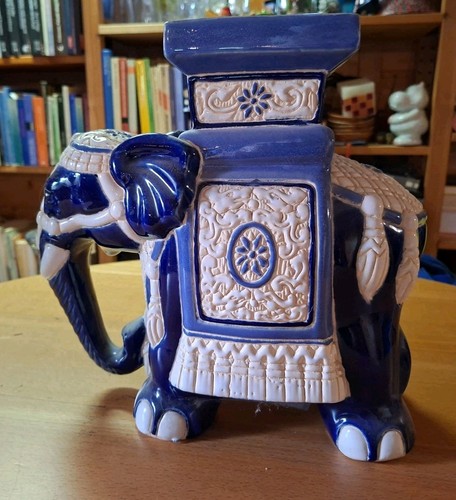 Elefant keramik blau weiß - elefant., blau-weiß.