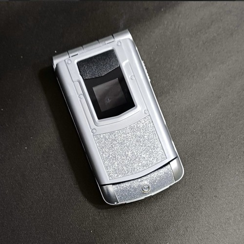 Vertu ähnlich v77 - v77, quad